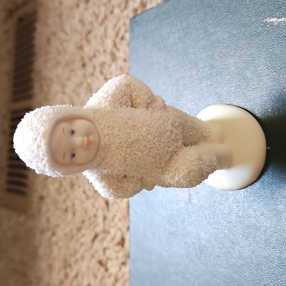 Set Of 2 Snow Babies Figurines - Picture 3 of 7